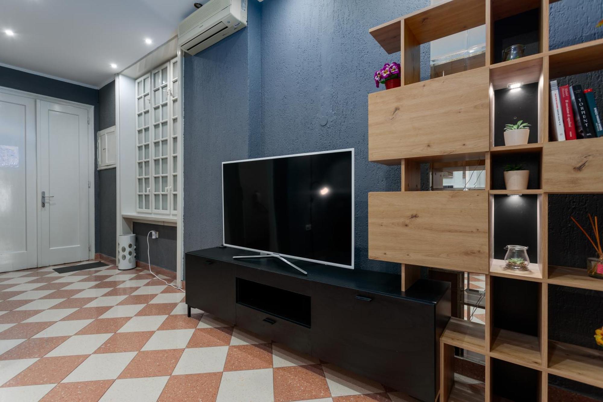 Pyramid Apartman